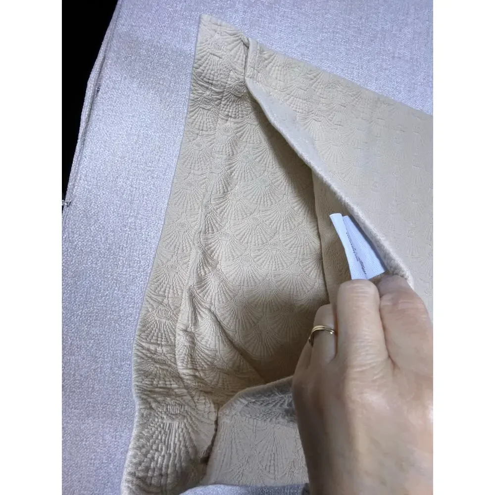 Peacock Alley Lot of 2 Cream Egyptian Cotton Champagne Fan/Shell Pattern Shams